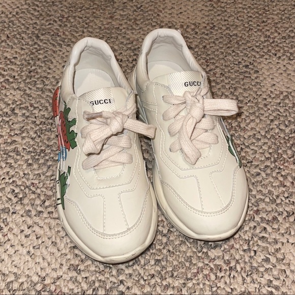 Gucci Shoes - Picture 2 of 3